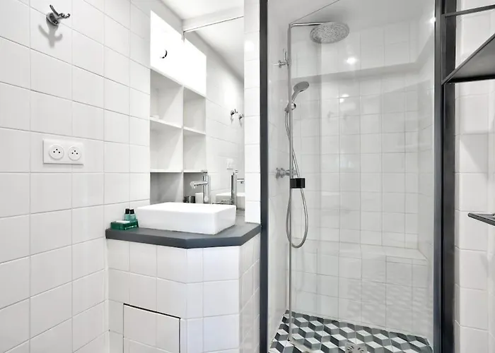 Elegant T1 A 13 Min Du Musee Du Louvre Apartment Paris